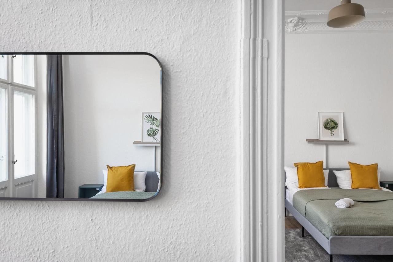 Riesiges Apartment Nahe Kudamm Sehr Schoner Altbau 123M2 Gross 12 Gaste ベルリン エクステリア 写真