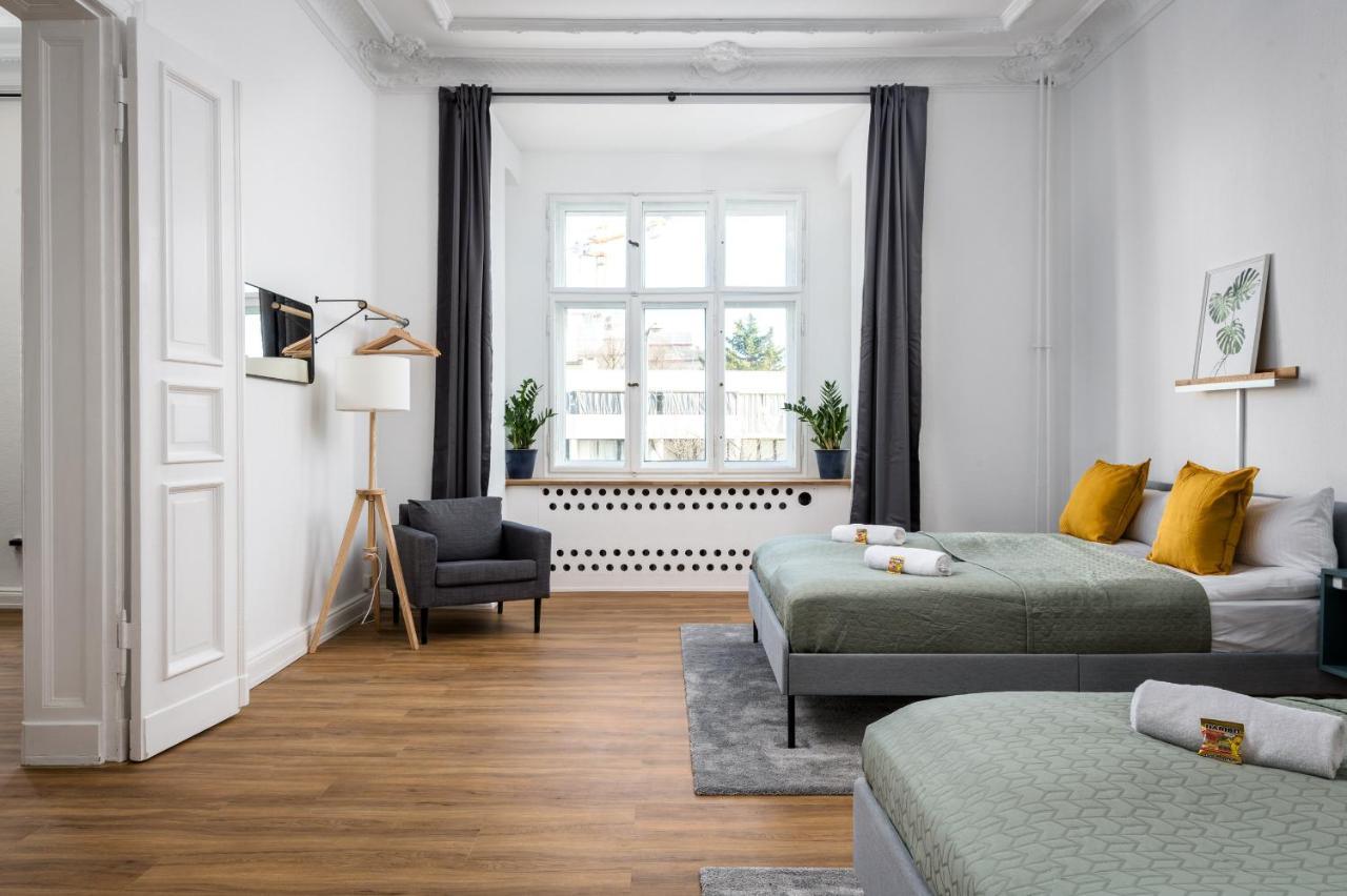 Riesiges Apartment Nahe Kudamm Sehr Schoner Altbau 123M2 Gross 12 Gaste ベルリン エクステリア 写真