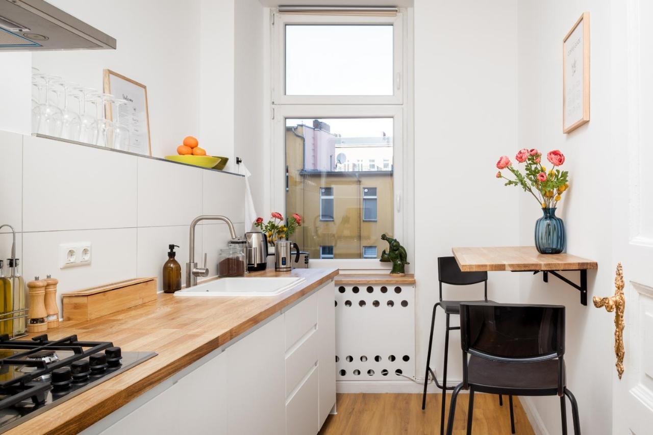 Riesiges Apartment Nahe Kudamm Sehr Schoner Altbau 123M2 Gross 12 Gaste ベルリン エクステリア 写真