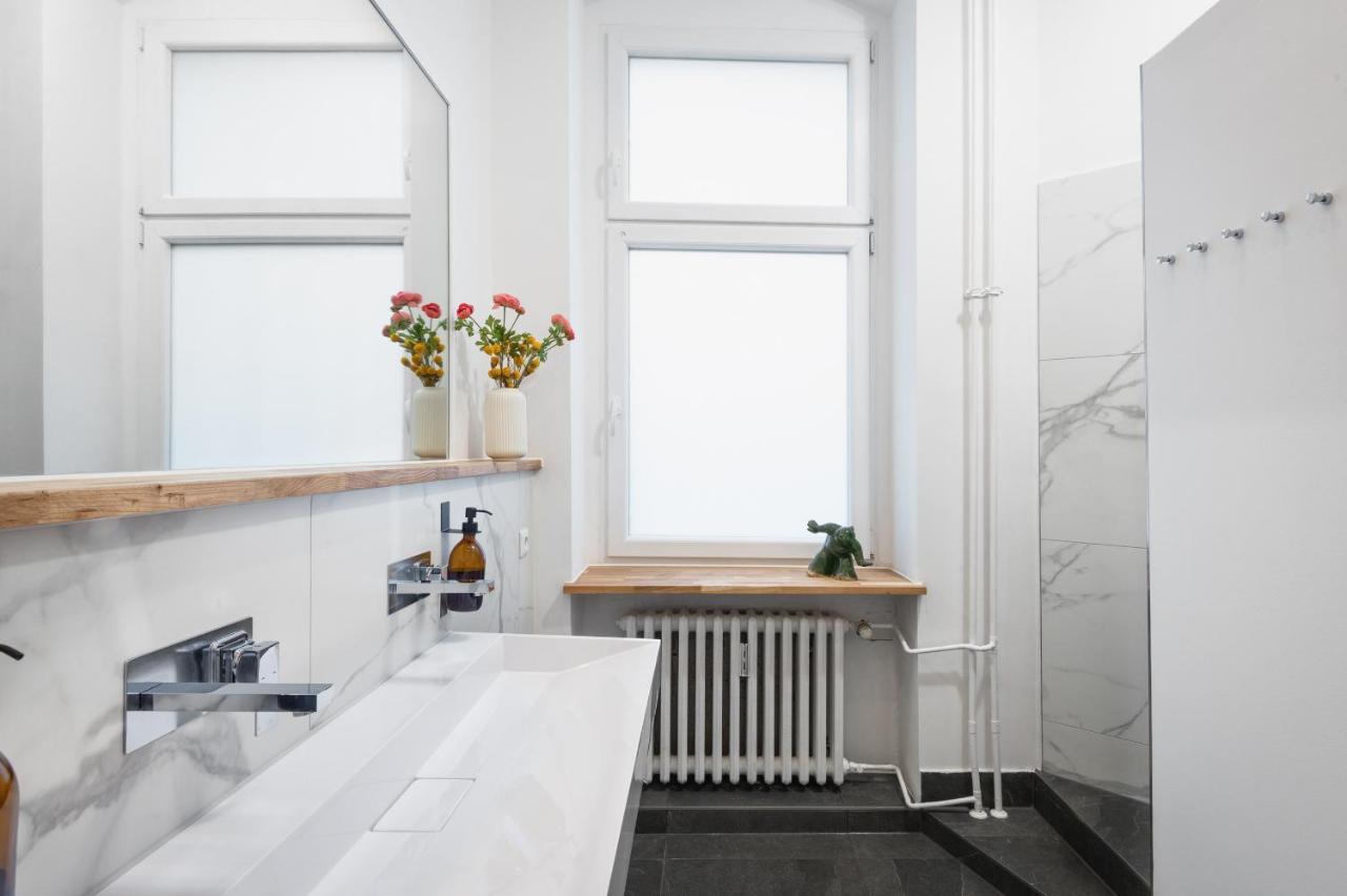 Riesiges Apartment Nahe Kudamm Sehr Schoner Altbau 123M2 Gross 12 Gaste ベルリン エクステリア 写真