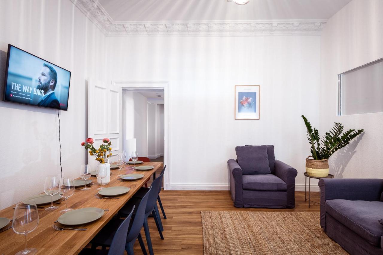 Riesiges Apartment Nahe Kudamm Sehr Schoner Altbau 123M2 Gross 12 Gaste ベルリン エクステリア 写真